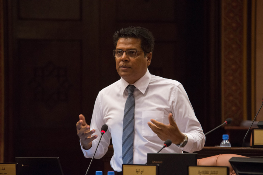 މަޖިލީހަށް ނޫސްވެރިން ހާޒިރުކޮށް ބިރުދައްކާތީ މޫސަ ފާޑުވިދާޅުވެއްޖެ