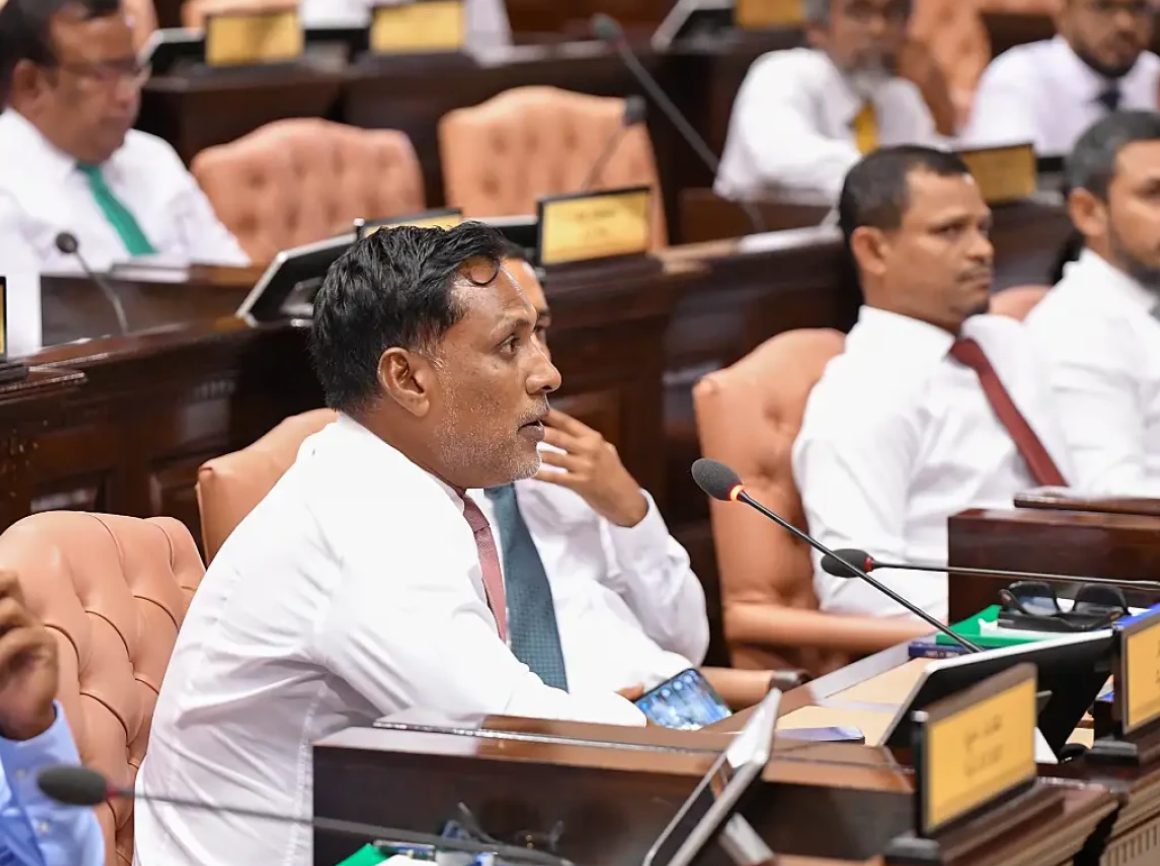 ބަޖެޓު ހޭދަކުރާ ގޮތް ހާމަނުކުރަނީ ރައްޔިތުންނަށް އޮޅުވާލަން: ޝަމްހީދު