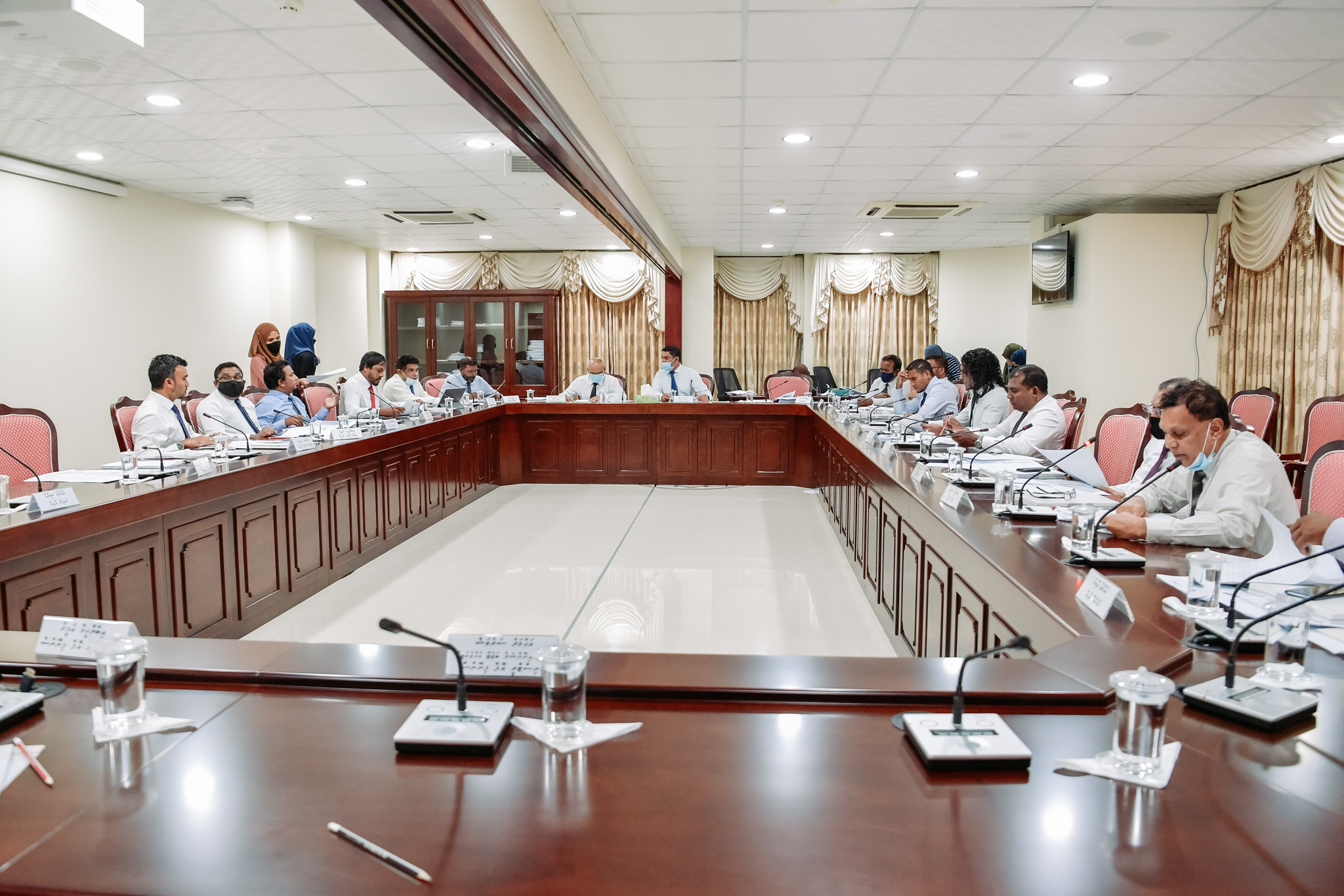 ބަޖެޓް ދިރާސާ ކުރާ ކޮމެޓީގެ ބައްދަލުވުމުގެ ތެރެއިން: ކޮމެޓީން ވަނީ ބަޖެޓް ބޮޑުކޮށްފައި