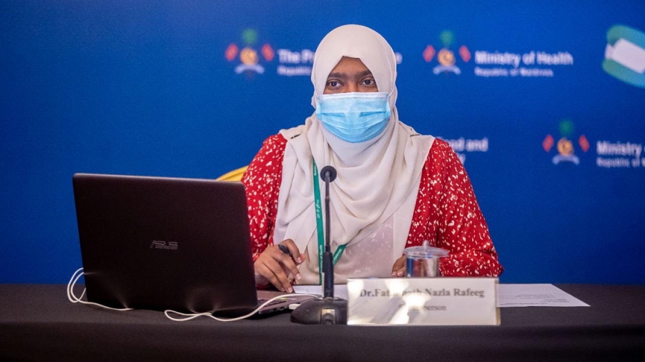 ވެކްސިންގެ ދެވަނަ ޑޯޒް ޖަހާނީ އަށް ހަފްތާ ފަހުން - ޑރ. ނަޒްލާ