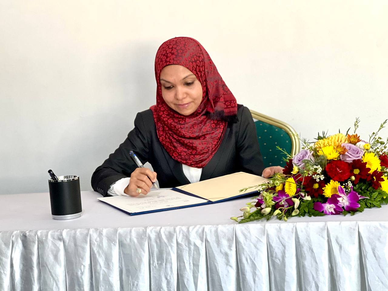 ހައިކޯޓުގެ ފަނޑިޔާރުކަމުގެ ހުވާ ހުޒައިފާ ކުރައްވައިފި