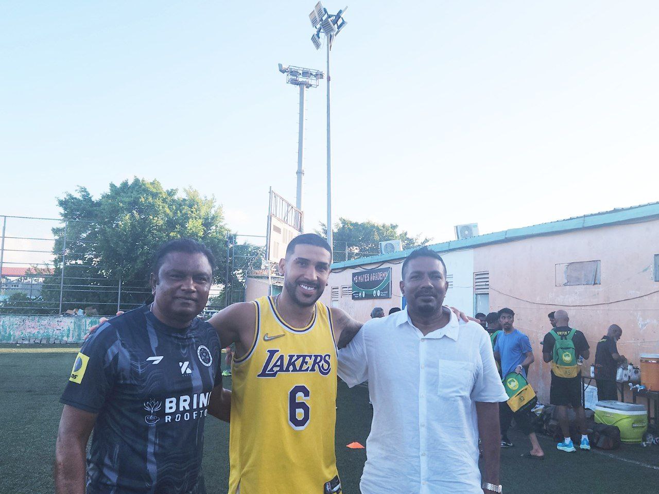 ނިއުރޭޑިއަންޓަށް އަނެއްކާވެސް ބްރެޒިލް ކުޅުންތެރިއެއް؛ މިފަހަރު ކުޅަދާނަ ފޯވާޑެއް