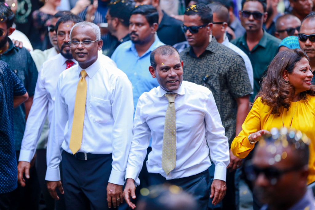 ރައީސް ނަޝީދު ބޭރުގައި ބެހެއްޓުމަކީ ސަރުކާރުން ބޭނުންވާ ގޮތްކަމަށް ވެދާނެ: އާދަމް ޝަރީފް