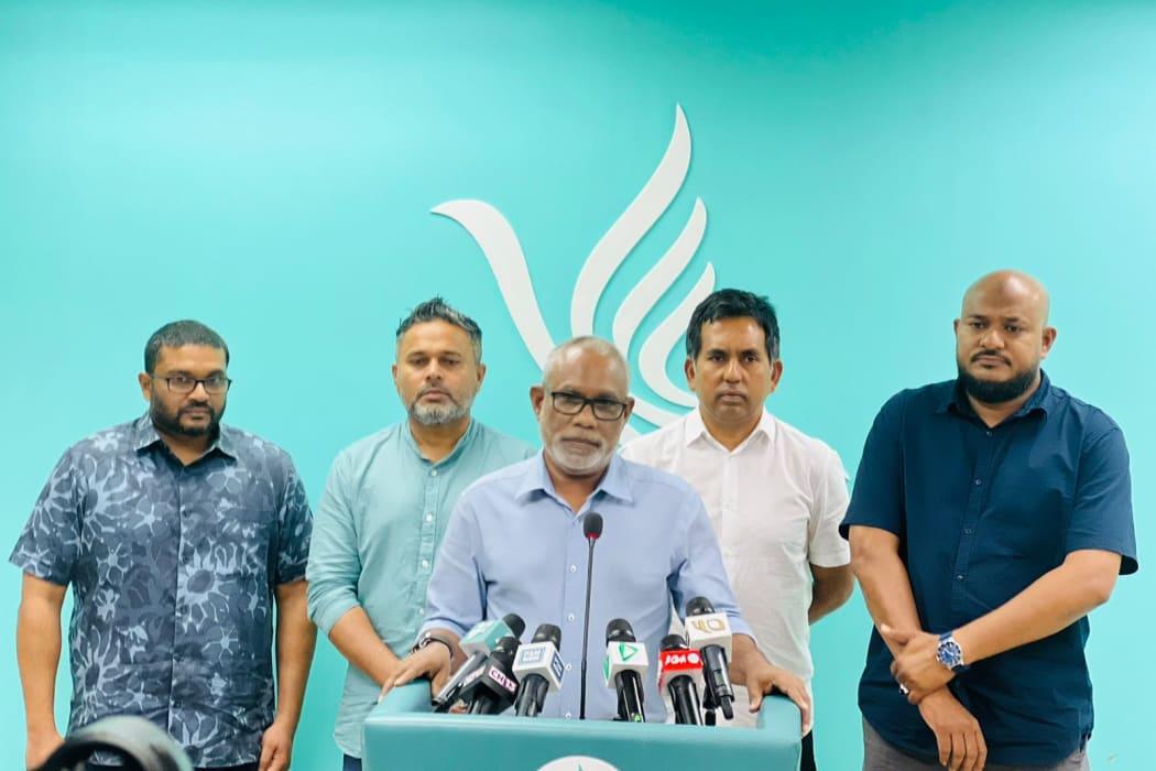 މޭޔަރު އިންތިހާބުން ބަލިވީ ލީޑަރޝިޕަށް އެކަށީގެންވާ ވަރަށް މަސައްކަތް ނުކުރެވިގެން: އަދުރޭ
