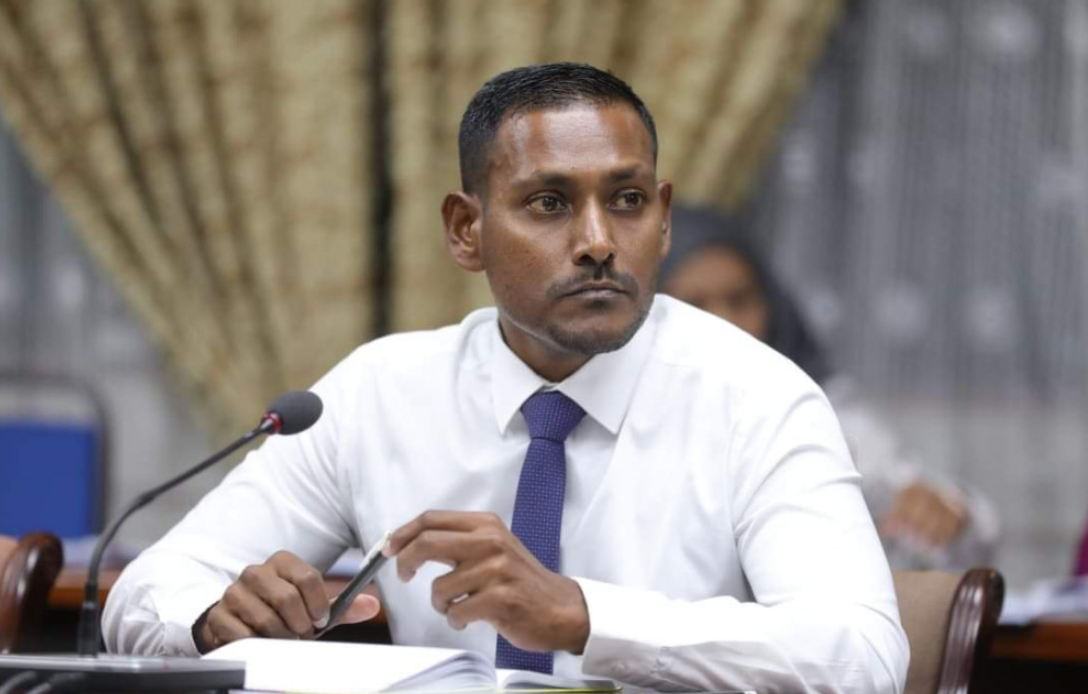 ޕީޖީ ހުސައިން ޝަމީމް