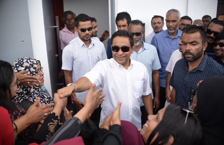 ޕީޕިއެމަށް ބޮޑު ލޮޅުމެއް؛ ޕާޓީ ހިންގަން ރައީސް ޔާމިން ސްޓިއަރިން ކޮމެޓީއެއް ނަންގަވައިފި