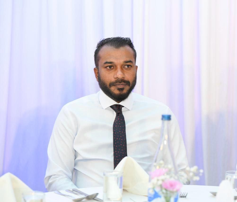 މަޖިލީހުގެ ހެންވޭރު ހުޅަނގު ދާއިރާގެ ސަރުކާރުގެ ޓިކެޓް ނިއުގެ މެނޭޖަރު ކައްޕިއަށް