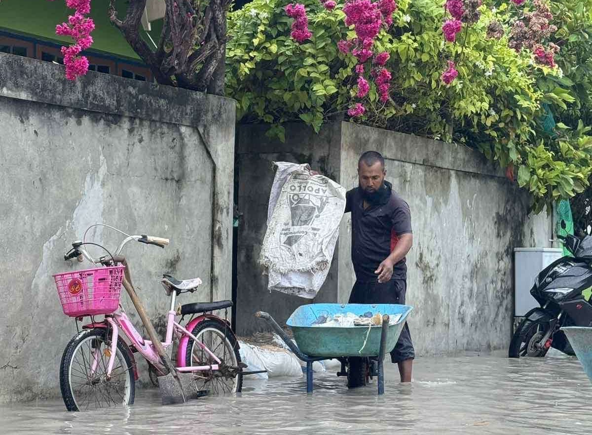 އައްޑުއަށް ކުރަމުންދާ ވިއްސާރާގައި ފޭދޫގެ 40 ގެއަކަށް ފެން ވަދެއްޖެ