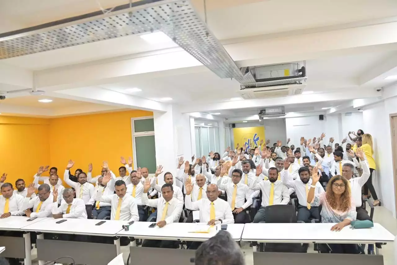 އެމްޑީޕީގެ އާދަޔާއި ހިލާފު ކޮންގްރެސްއެއް އޮގަސްޓް 15ގެ ކުރިން ބާއްވަން ފާސްކޮށްފި