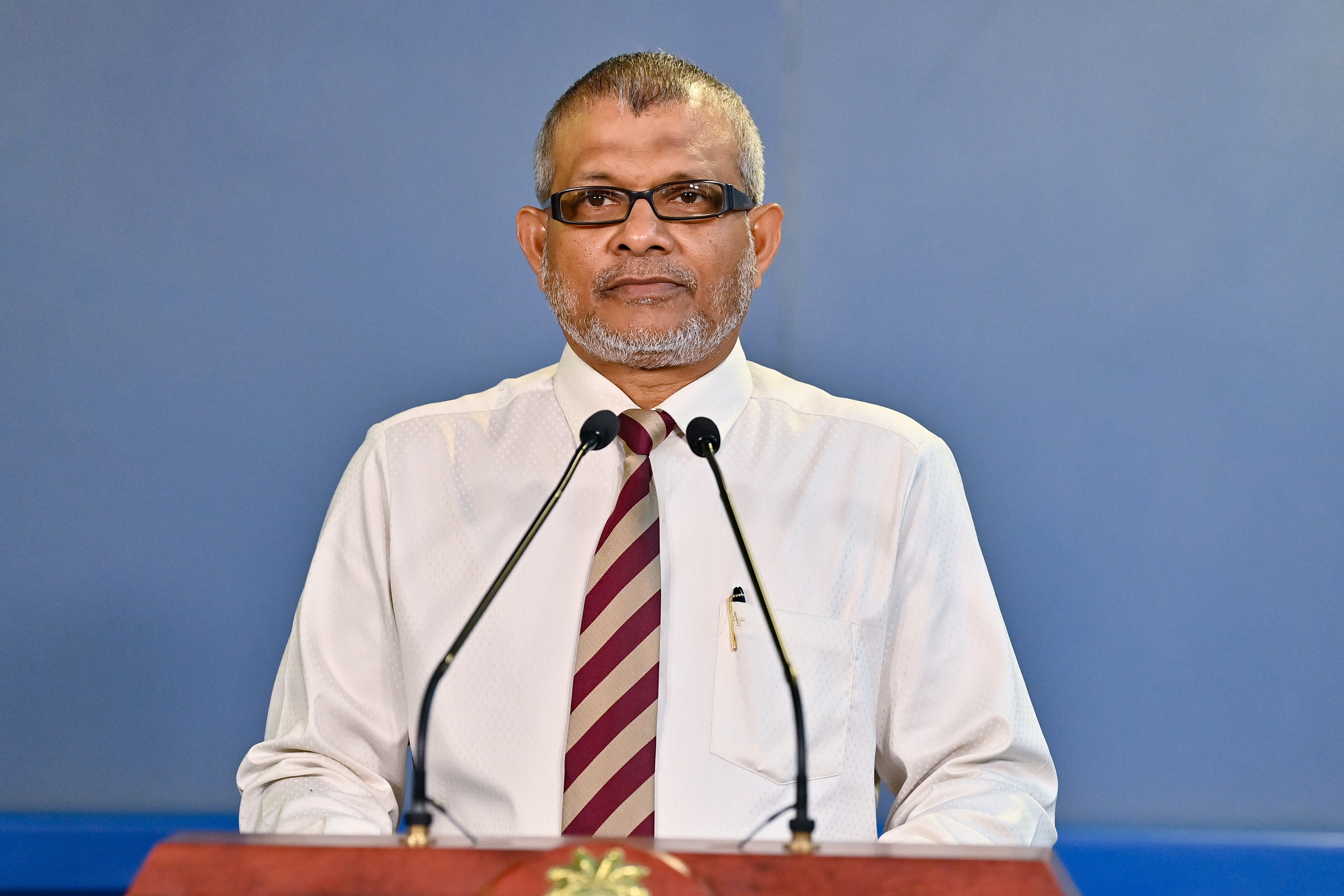 ރައީސް އަޒުލު ކުރުމުގެ މާއްދާތަކަށް ބަދަލު ގެނަޔަސް ކަންބޮޑުވުމެއް ނެތް: ސަރުކާރު