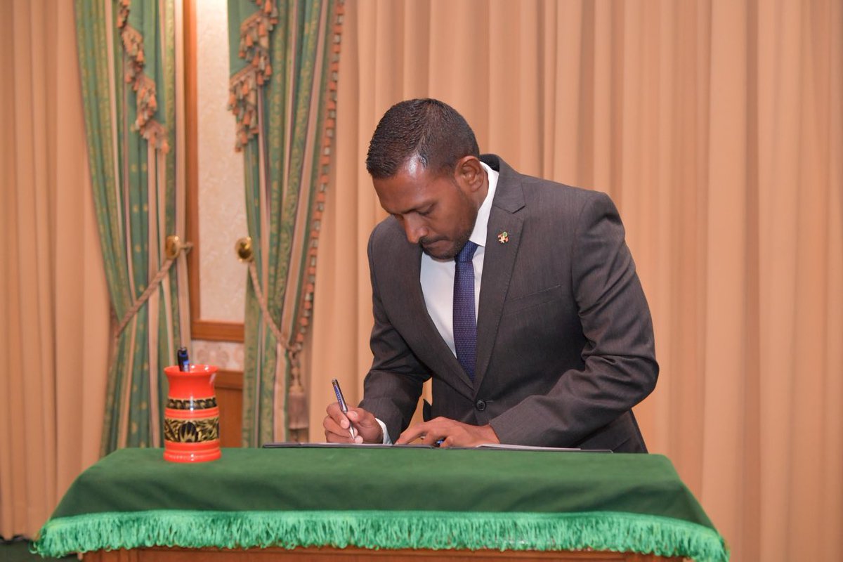 ބަންދުގައި ހުރި މީހާ މަރު މައްސަލަ ބަލާނަން: ޕީޖީ