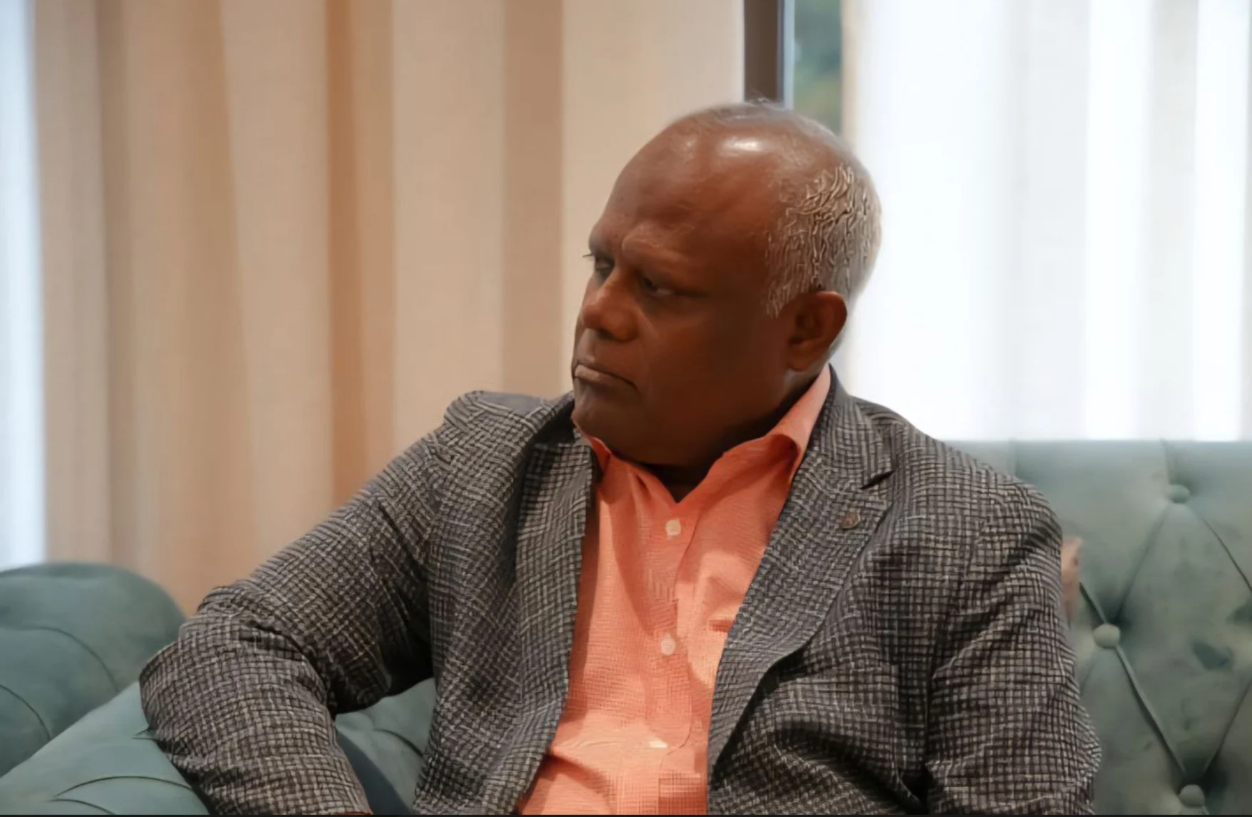 ރައްޔިތުން ތެދުވެރިކަމާއެކު ބަސްބުނެގެން ނޫނީ ނުބައި ޖައްބާރު ވެރިން އިސްލާހެއްނުވާނެ: ނަފާ ނަސީމް