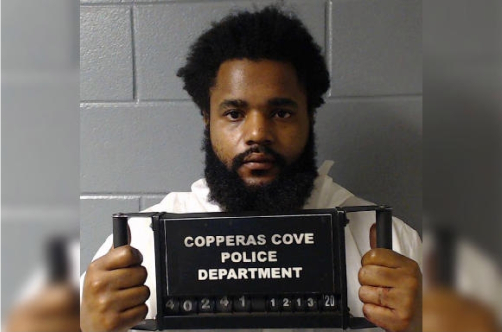 އަންހެނުންނާއި ދެދަރިން މަރާލައި، ގަބުރުތައް ކައިރިއަށްލައިގެން އޮތް މީހަކު ހައްޔަރުކޮށްފި