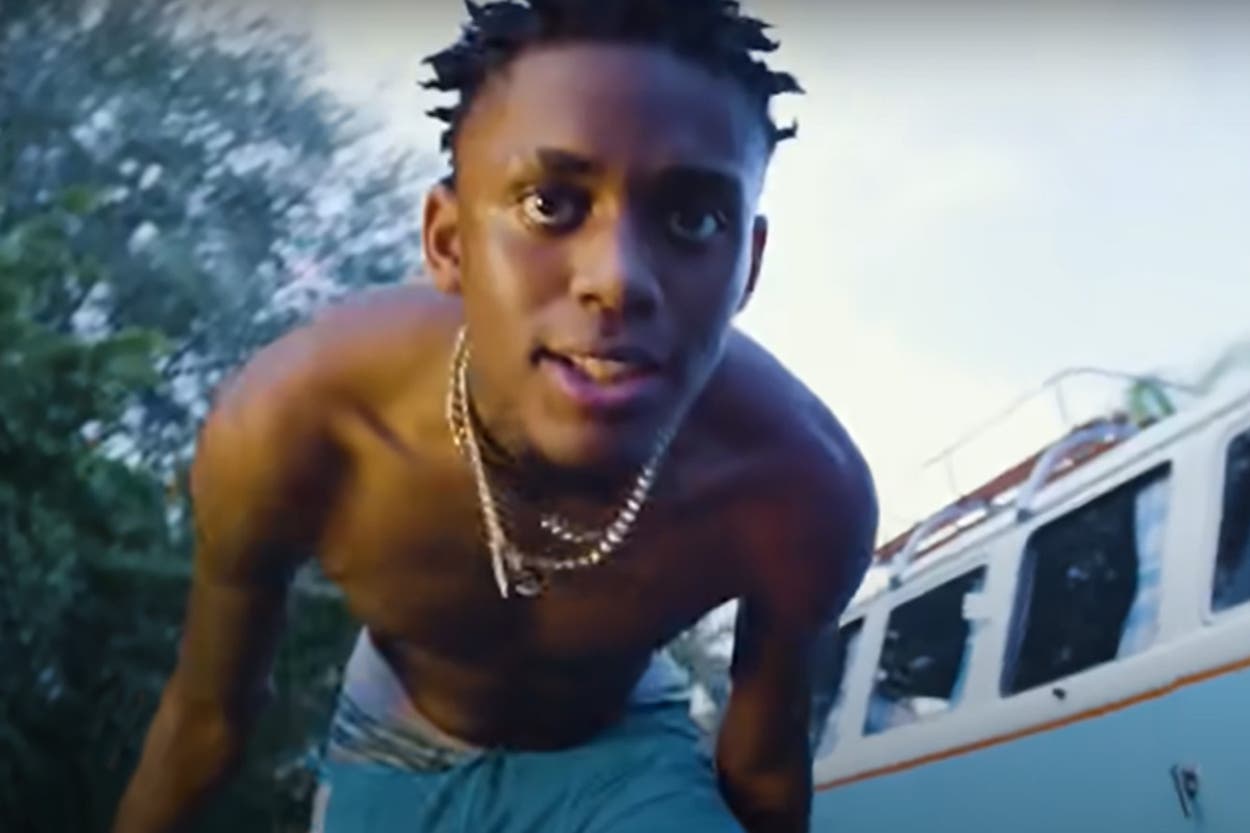 ބޭބީ ޝާކްގެ ރެޕަރ ގެ ގަޔަށް ބަޑިޖަހައި މަރާލައިފި