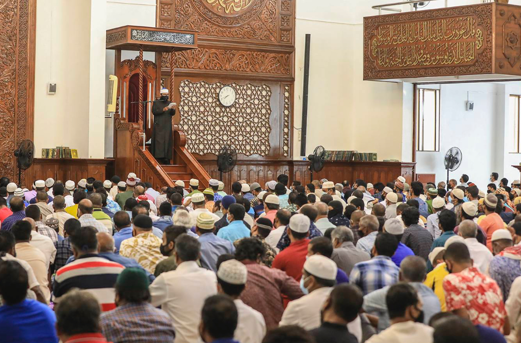 މައިންބަފައިންނަށް ހެޔޮކޮށް ހިތުމުން އިންސާނާގެ އުމުރުގައި ބަރަކާތްލައްވާނެ: ޚުތުބާ