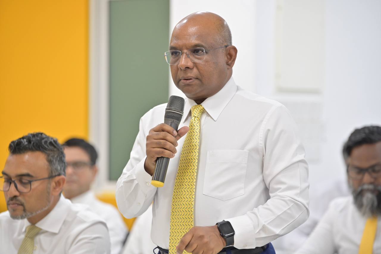 މިއީ މިސަރުކާރުން އަވަދިކޮށްލި އިޤްތިޞާދު ކޮޅަށް ޖެހުމަށް ޢަޒުމު އާކުރާންވީ ވަގުތު: ޝާހިދު