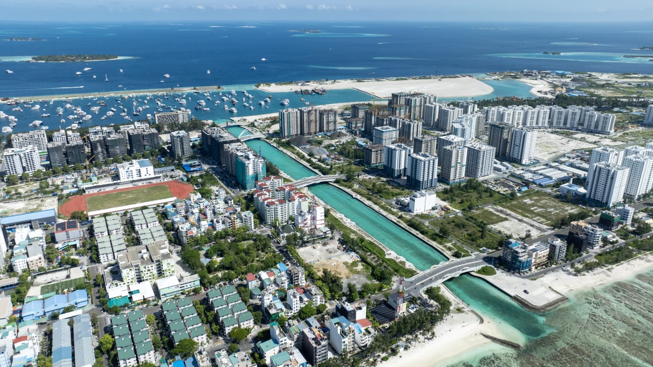 ހުޅުމާލޭގައި ކޮމާޝަލް ކިއޮސްކް އަދި ކޮމާޝަލް އައުޓްލެޓް ތަރައްގީކުރަން ހުޅުވާލައިފި