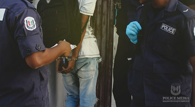 ފުލުހުން ހިންގި މަސްތުވާތަކެތީގެ އޮޕަރޭޝަނެއްގެ ތެރެއިން