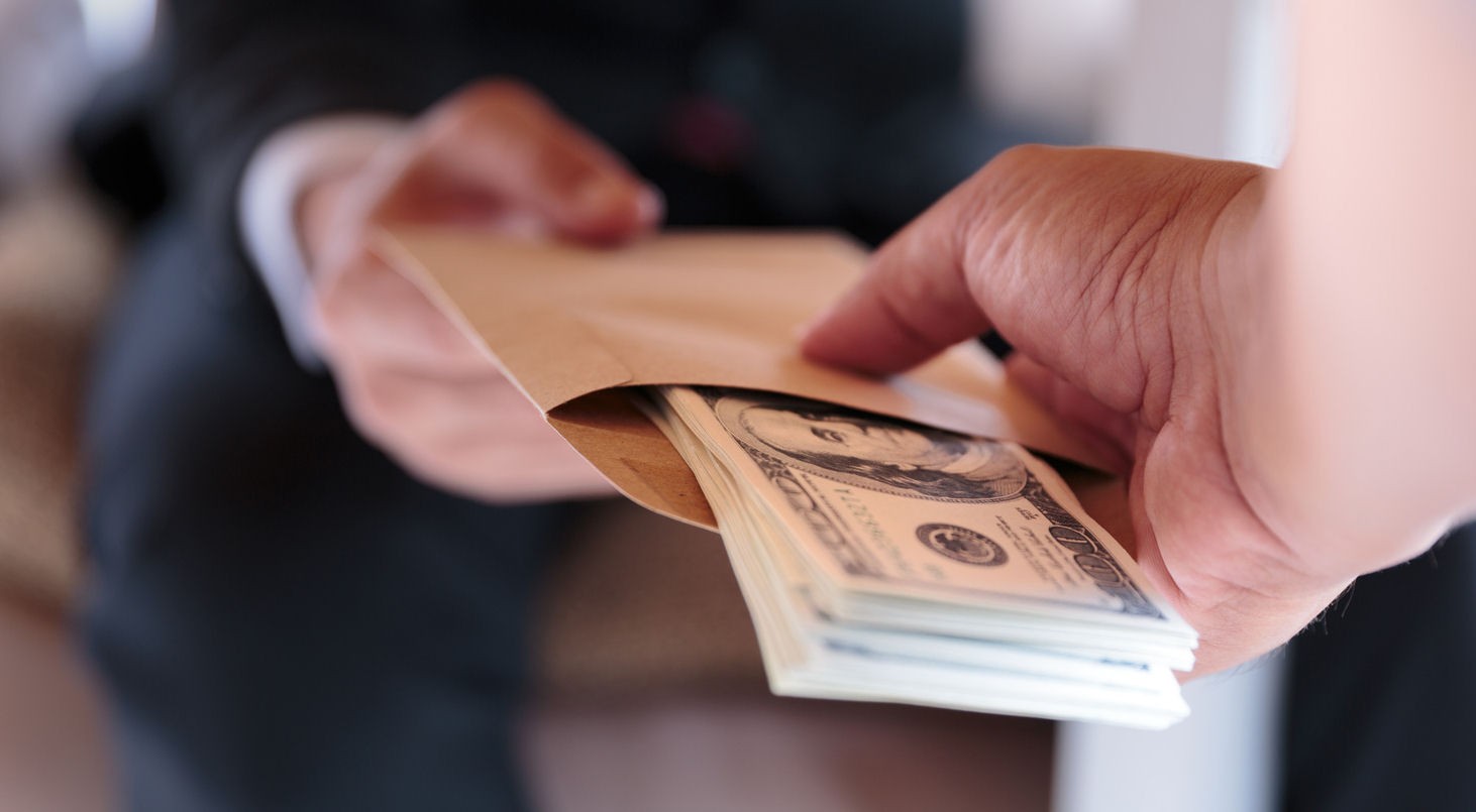 ރިޝްވަތަކީ ކަށްވަޅު އަނދިރިކުރާ އެއްޗެއް: ޚުތުބާ