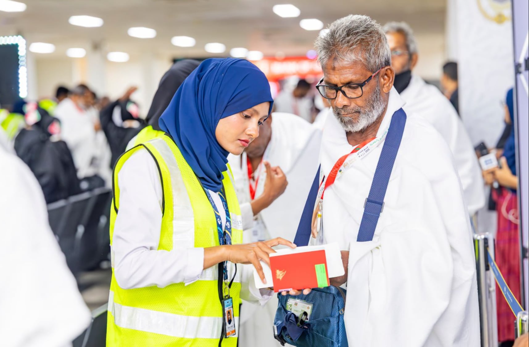 ހައްޖުވެރިންނަށް މަރުހަބާ ކިޔުމަށް އެއާޕޯޓަށް ކުޑަކުދިން ނުގެންދިއުމަށް އިލްތިމާސްކޮށްފި