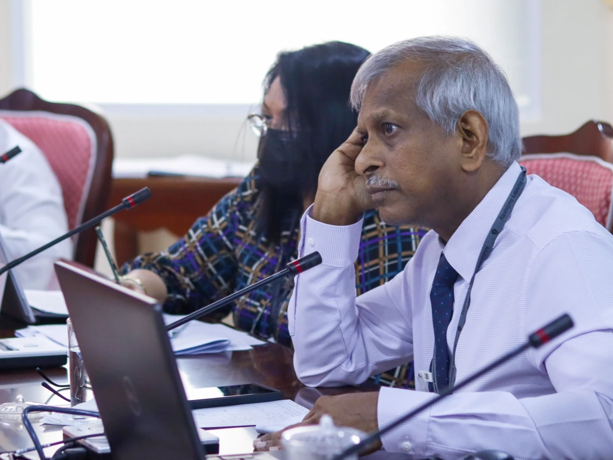 ގަވަރުނަރު ޖަވާބުދާރީވާން ފުރުސަތު ދިނުމަށް މިމަހު 15 ގައި މާލިއްޔަތު ކޮމެޓީއަށް ހާޒިރުކުރަނީ